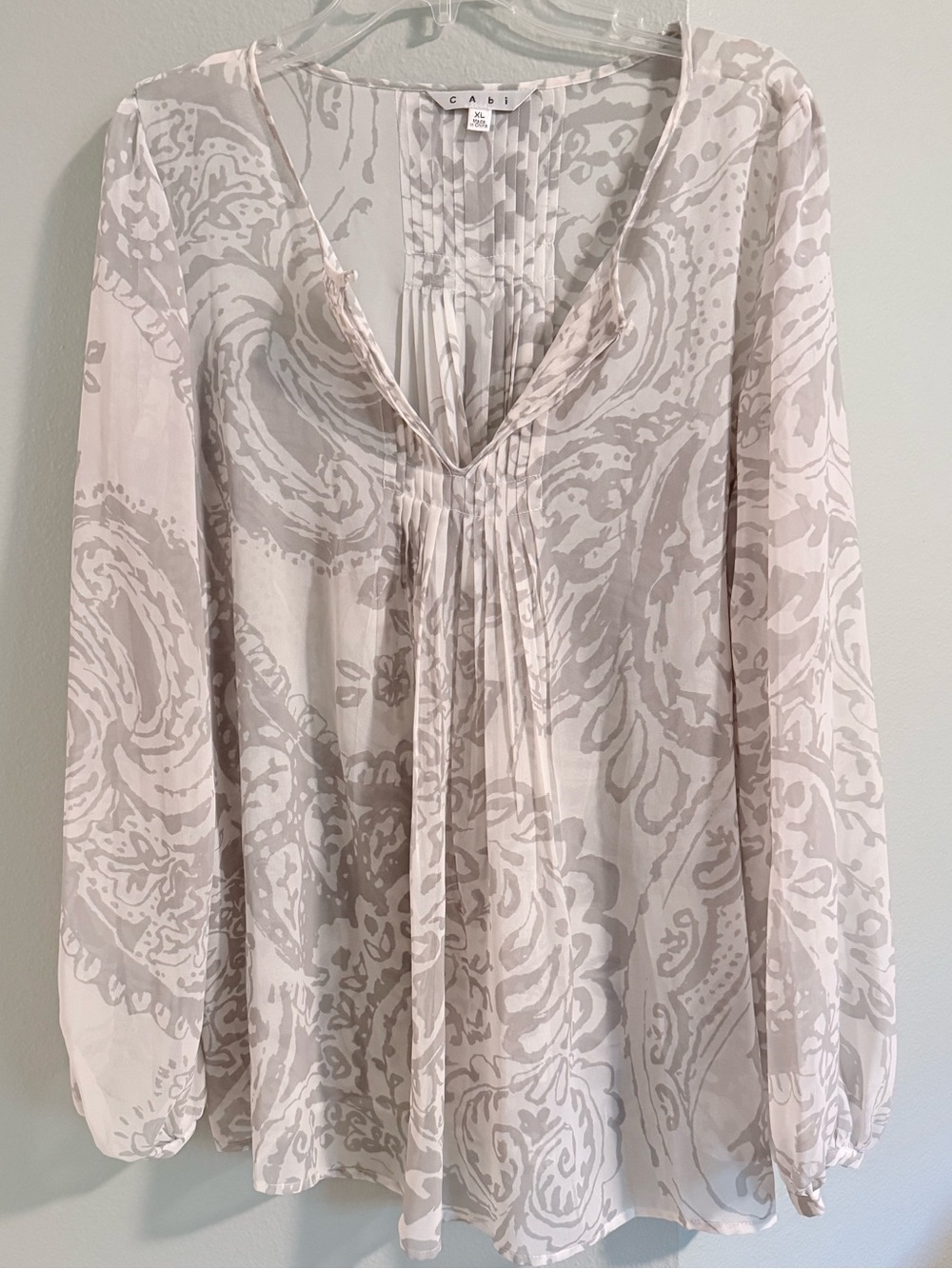 Cabi Women's Sheer Printed V-Neck Blouse in Light Gray and Cream